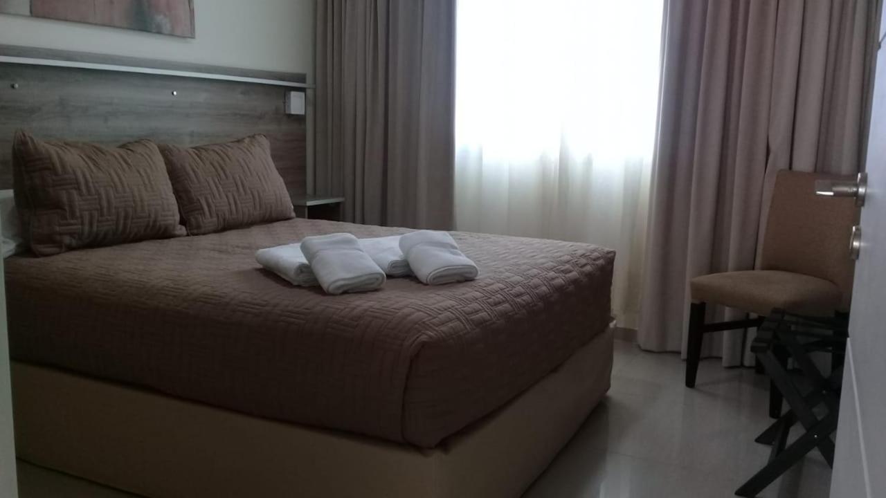 Illia 121 Apart Hotel Neuquen Room photo