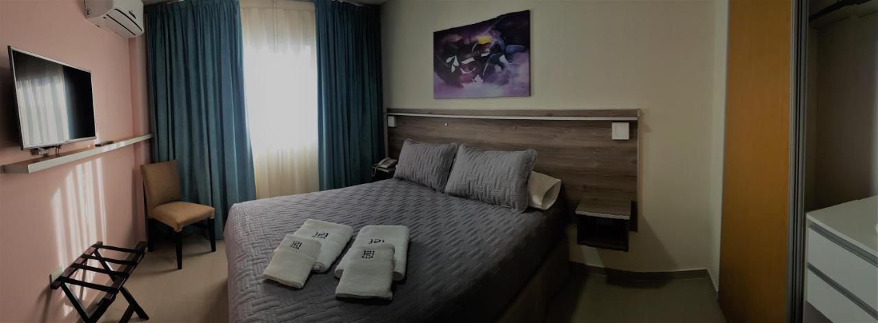 Illia 121 Apart Hotel Neuquen Exterior photo
